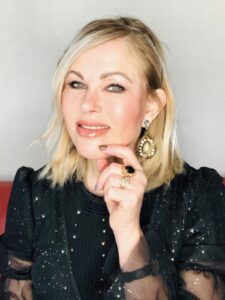 Elena Joubert, spécialisée en traduction russe/français.